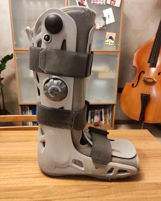 Tutore Walker mis  M + 4 cunei  per tallone