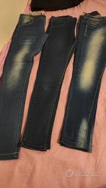 3 Jeans aderenti Tg. S + 1 gratis