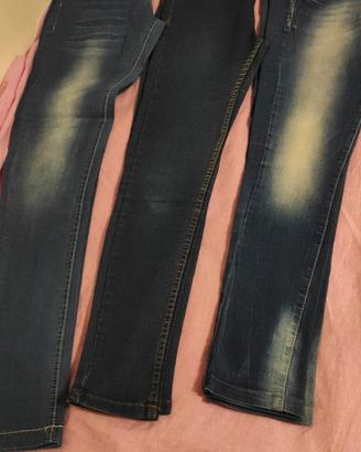 3 Jeans aderenti Tg. S + 1 gratis
