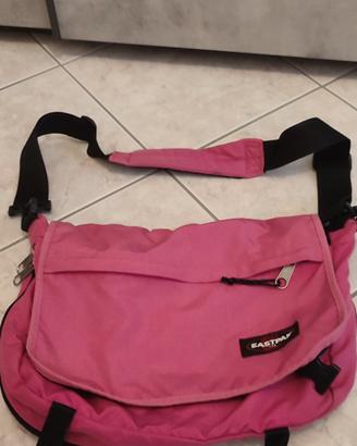 Tracolla Eastpak fucsia
