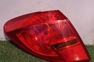 STOP FANALE POSTERIORE SINISTRO OPEL Meriva 3° Se