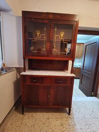 Credenza antica