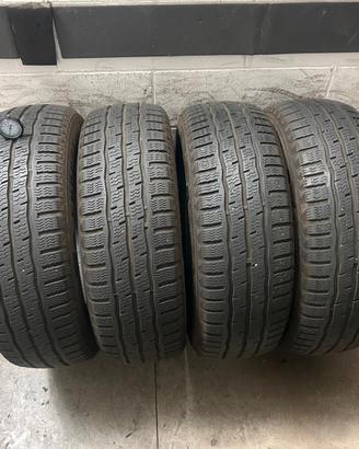 Gomme 215/65/16