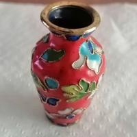 Piccolo vaso in ottone cloisonne'