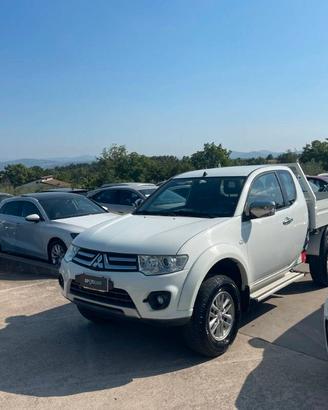Mitsubishi L200 D.cab 2.5 di-d Intense Plus 178cv 