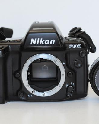 Nikon F90X Macchina fotografica reflex analogica