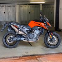 KTM Duke 790 Tech Pack completo - 2024