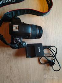 Reflex digitale Canon + Obiettivo 18-55