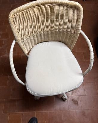 Sedia bianca modello IKEA