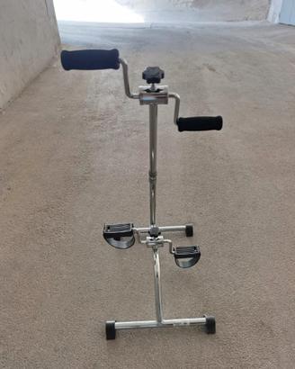 Pedaliera riabilitativa gambe e braccia