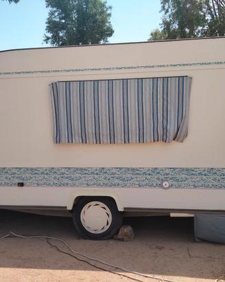 Roulotte ADRIA 465 PH