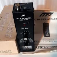 Analizzatore d'antenna MFJ 207.