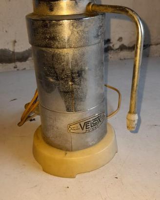 MACCHINA DA CAFFE'. Pezzo per collezionisti.