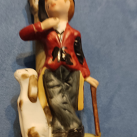 Ragazzino sotto il lampione col cane