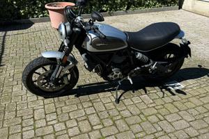 DUCATI SCRAMBLER 800 icon