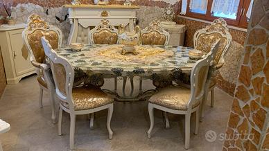 Tavola e sedie stile barocco