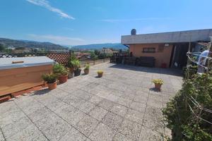 Appartamento di 110 m² con più di 5 locali a Monte