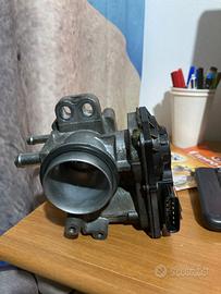 Corpo farfallato  Toyota Yaris serie 13 benzina  a