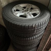 Set 4 gomme PIRELLI con cerchi X Kia Sorento