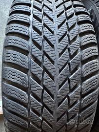 Nokian tyres 215/55 R17 Snowproof