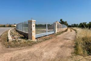 Terreno mq 2000 con trullo