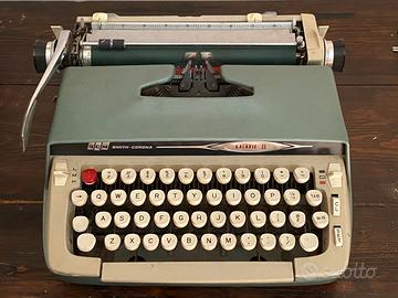 VECCHIA MACCHINA DA SCRIVERE ANNI 70 SMITH CORONA