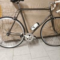 bicicletta scatto fisso