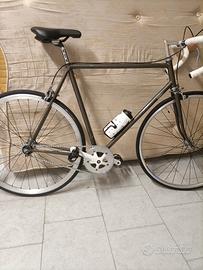 bicicletta scatto fisso