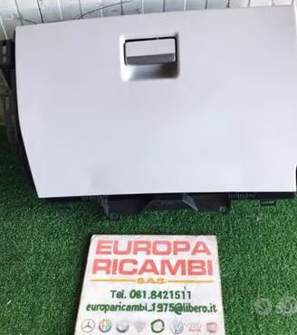 Cassetto portaoggetti cruscotto Land Rover Evoque