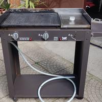 Barbecue gas con piastra in ghisa e pietra