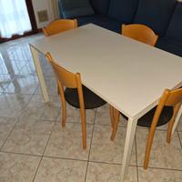 tavolo con 4 sedie