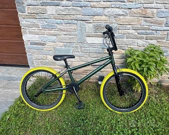 Bicicletta bmx decathlon Verde scuro e verde fluo