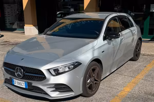 Mercedes A250e full-optional
