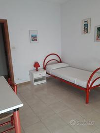 2 camere per ragazze zona ospedale/mensa