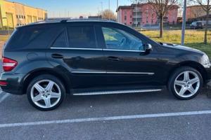 Mercedes -benz ML350 2010