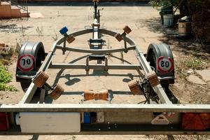 rimorchio porta barca