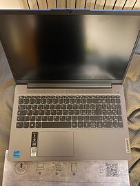 Lenovo Ideapad Slim 3 15IAN8
