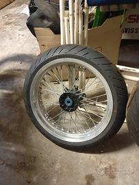 cerchi Motard gommati 