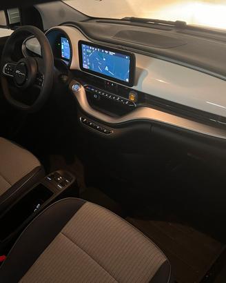 Fiat 500 icon plus cabrio elettrica 42 kw