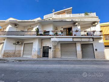 3 LOCALI A TERRACINA