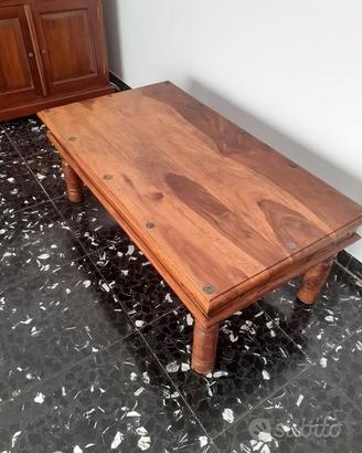 TAVOLINO IN MASSELLO CON BORCHIE