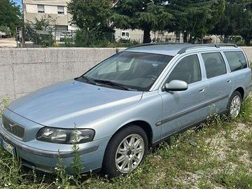 VOLVO V70 V70 II 2000 2.4 d5 Optima tg. CE107WR