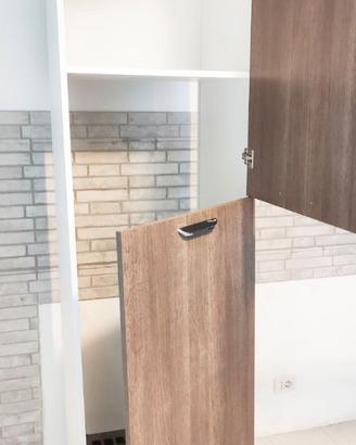 Mobile colonna per frigo cucina