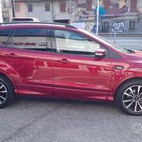 FORD KUGA ST-line 2019 benzina 150cv aut