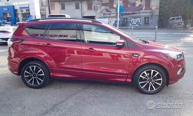 FORD KUGA ST-line 2019 benzina 150cv aut