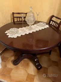 Tavolo antico e trabacca