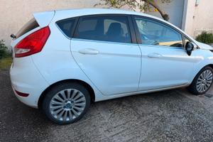 Ford Fiesta 1.4 gpl Titanium