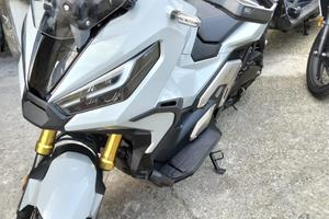 X-ADV 2021