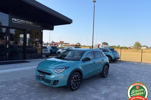 FIAT 600 Hybrid DCT MHEV La Prima ANCHE NEOPATEN