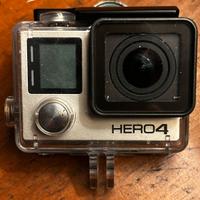 GoPro Hero 4 Black con accessori